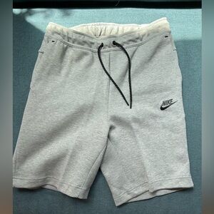 Nike Men’s Tech fleece shorts